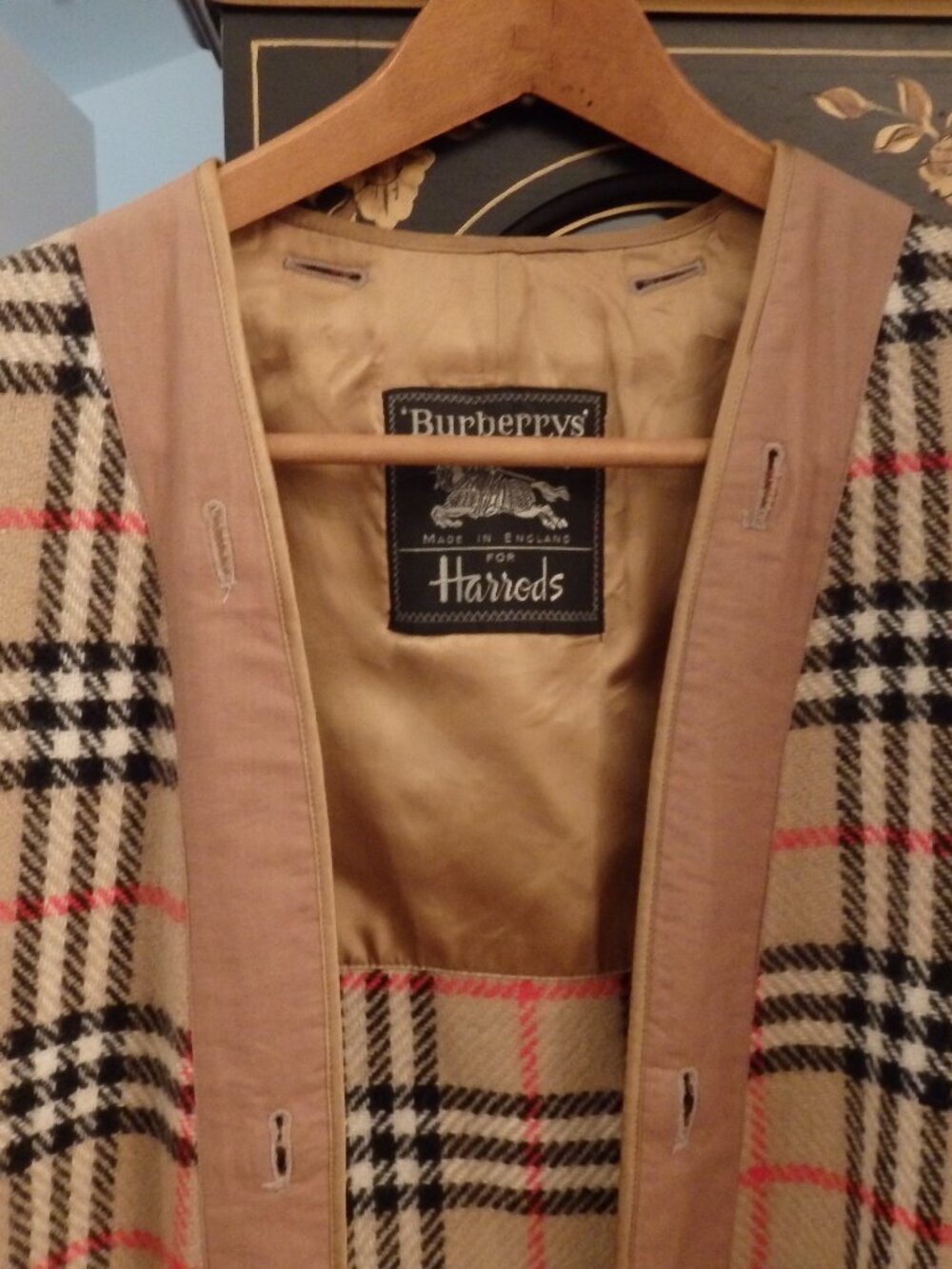 Genuine Burberry Wool trenchcoat liner Button in Harrods